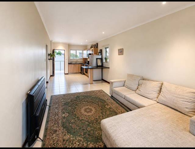 2 BEDROOM APARTMENT FOR SALE IN FERNDALE